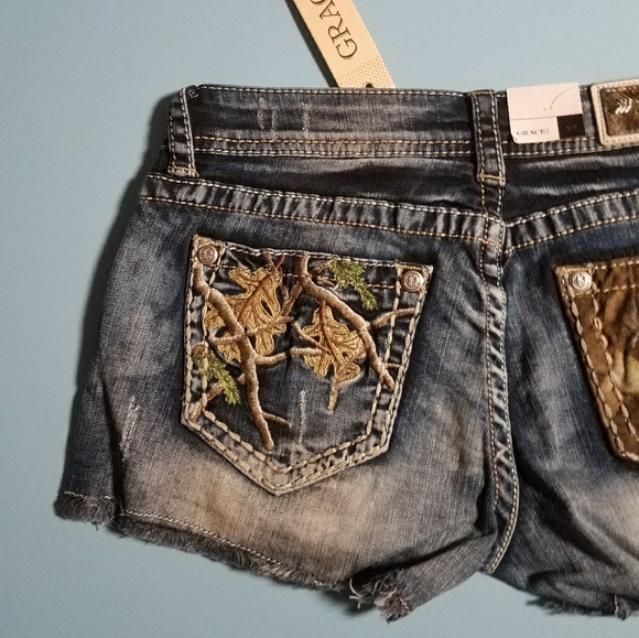 Realtree by Grace in La Embroidered Jean Shorts - Picture 5 of 8